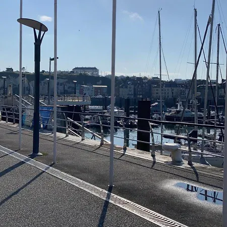 Joli F2 - Quai Henri Iv